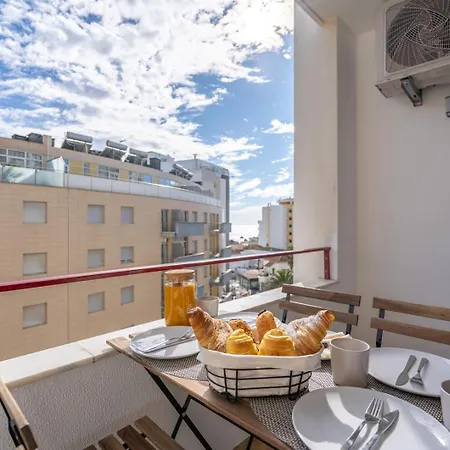 Hostwise - Elegant & Stylish Flat W/ Balcony 公寓 波尔蒂芒